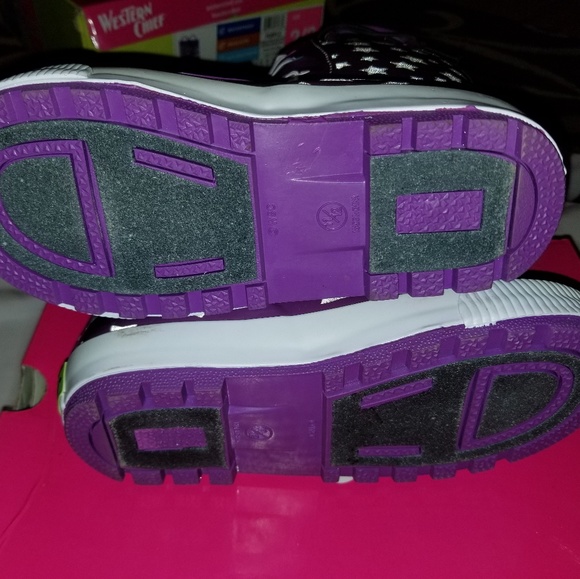 Girl's Reflective Twinkle Star Boots - Picture 8 of 8